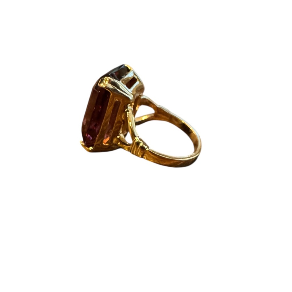 Avon Gold Ring with Rich Purple Gemstone vintage, sz 6.5 - Picture 3 of 4